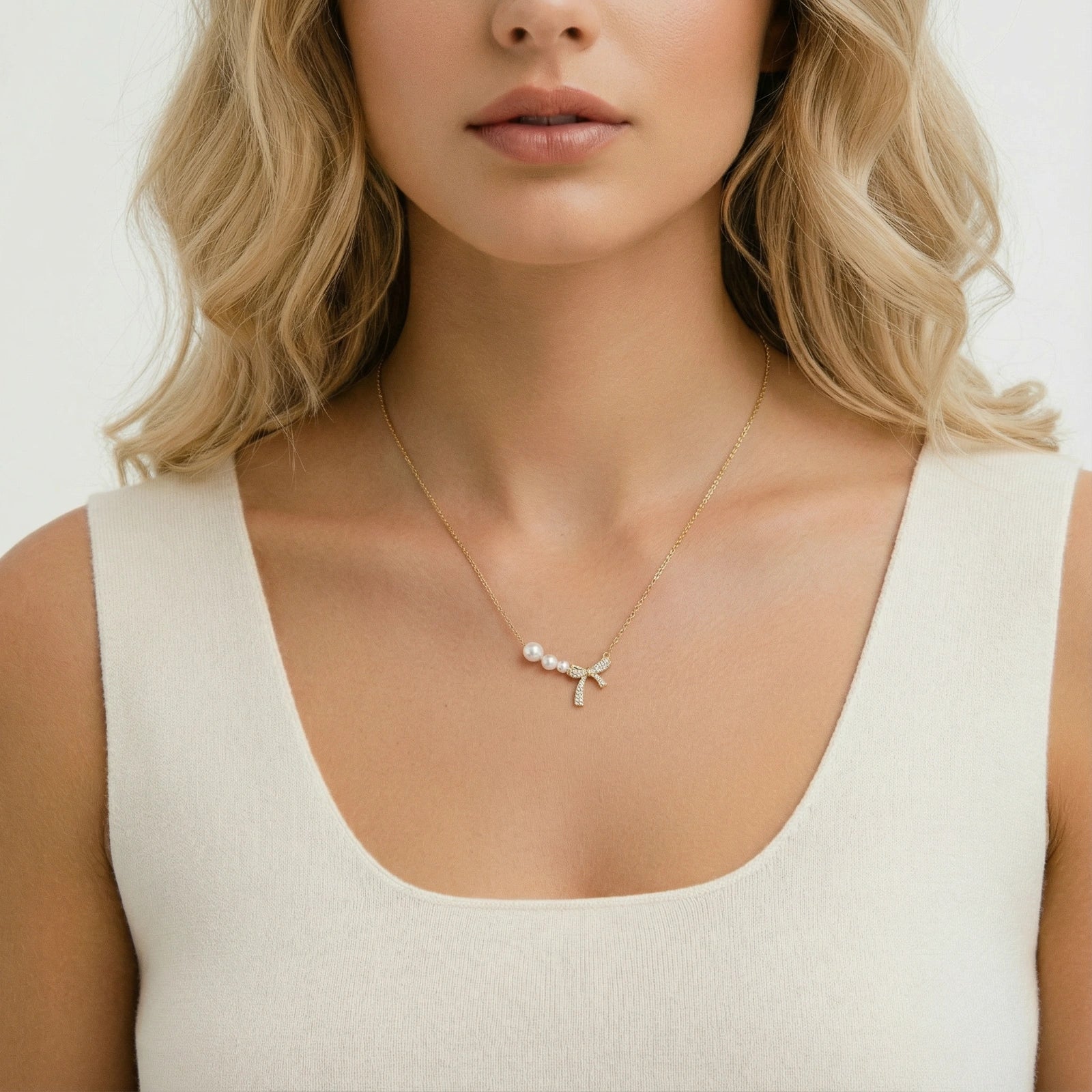 Pearl Bow Dreams Necklace | P'Vatore