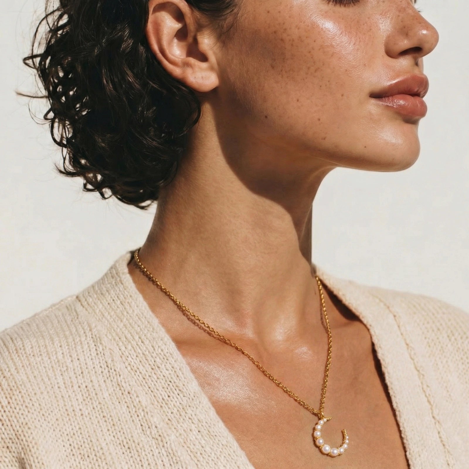 Luna Pearl Crescent Necklace | P'Vatore